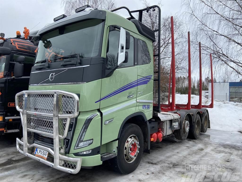 Volvo FH VTA-trippeli, vedonkatkaisu ja ryöminnät Holztransporter