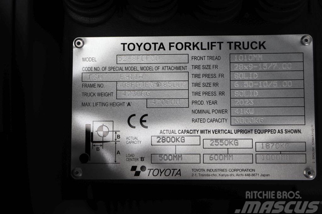 Toyota 52-8FDF30 Dieselstapler