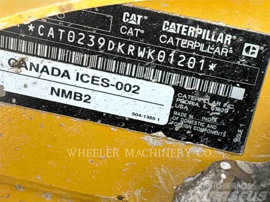 CAT 239D3 C3H2 Kompaktlader