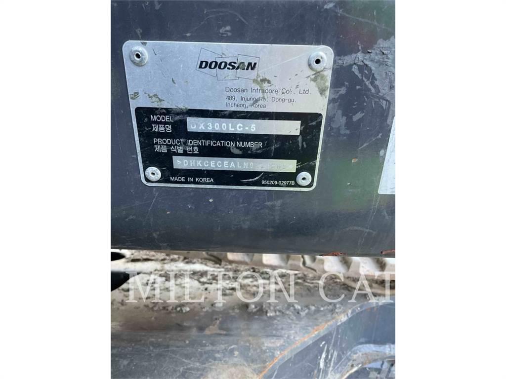 Doosan DX300LC Raupenbagger