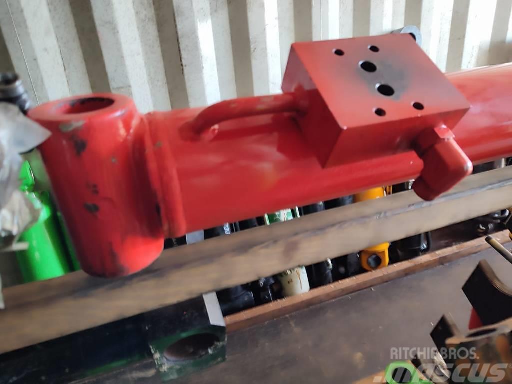 Manitou MVT 1337 arm extension hydraulic cylinder Hydraulik
