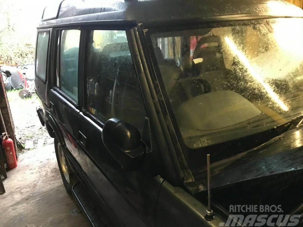 Land Rover Discovery 300 TDi offside front door £90 Andere