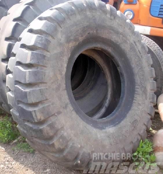 Goodyear radial 3+ unisteel E3 6S MH12 Andere