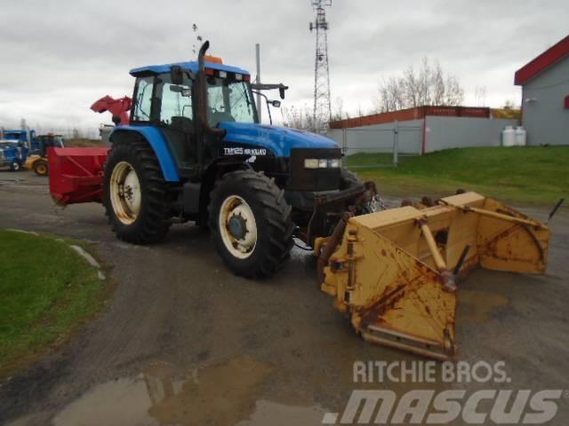 New Holland TM 125 Traktoren