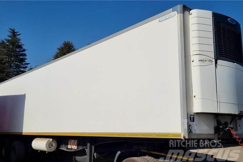 Henred 30 Pallet Tri-Axle Refrigerated Trailer with Unit Andere Anhänger