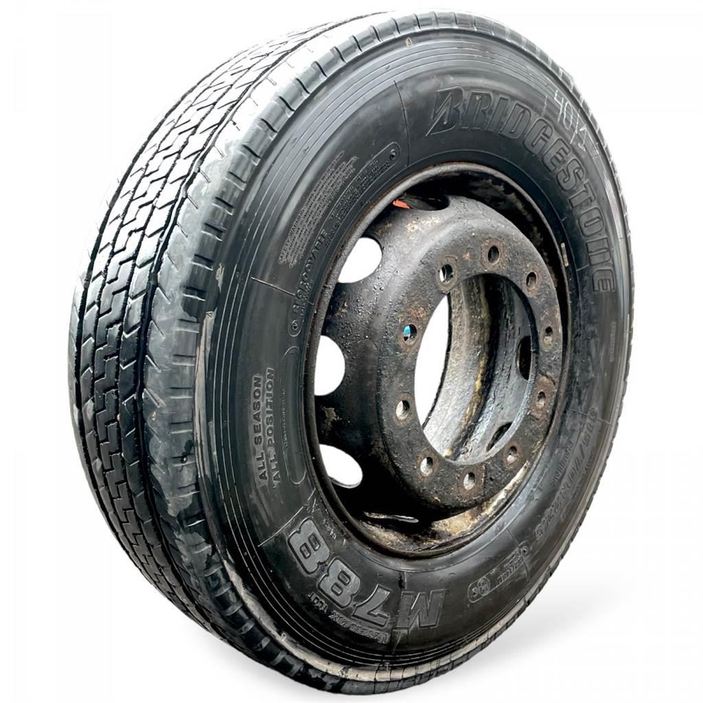 Bridgestone 4-series 124 Reifen