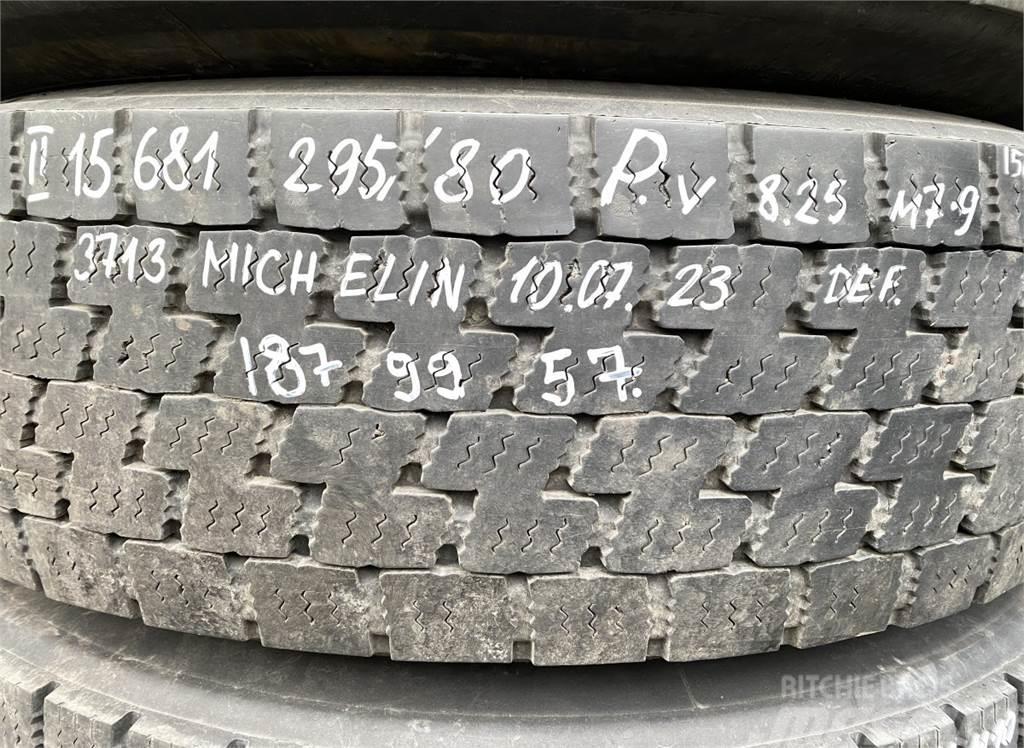 Michelin 4-Series bus K124 Reifen