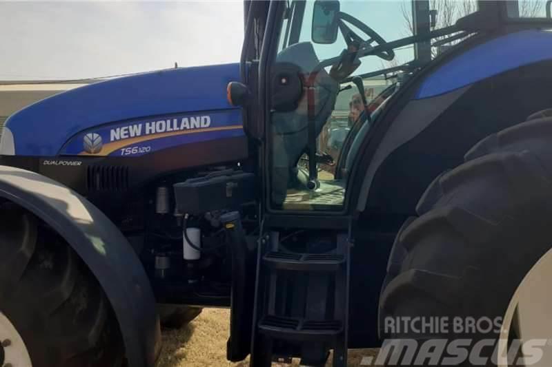 New Holland TS6 120 Traktoren