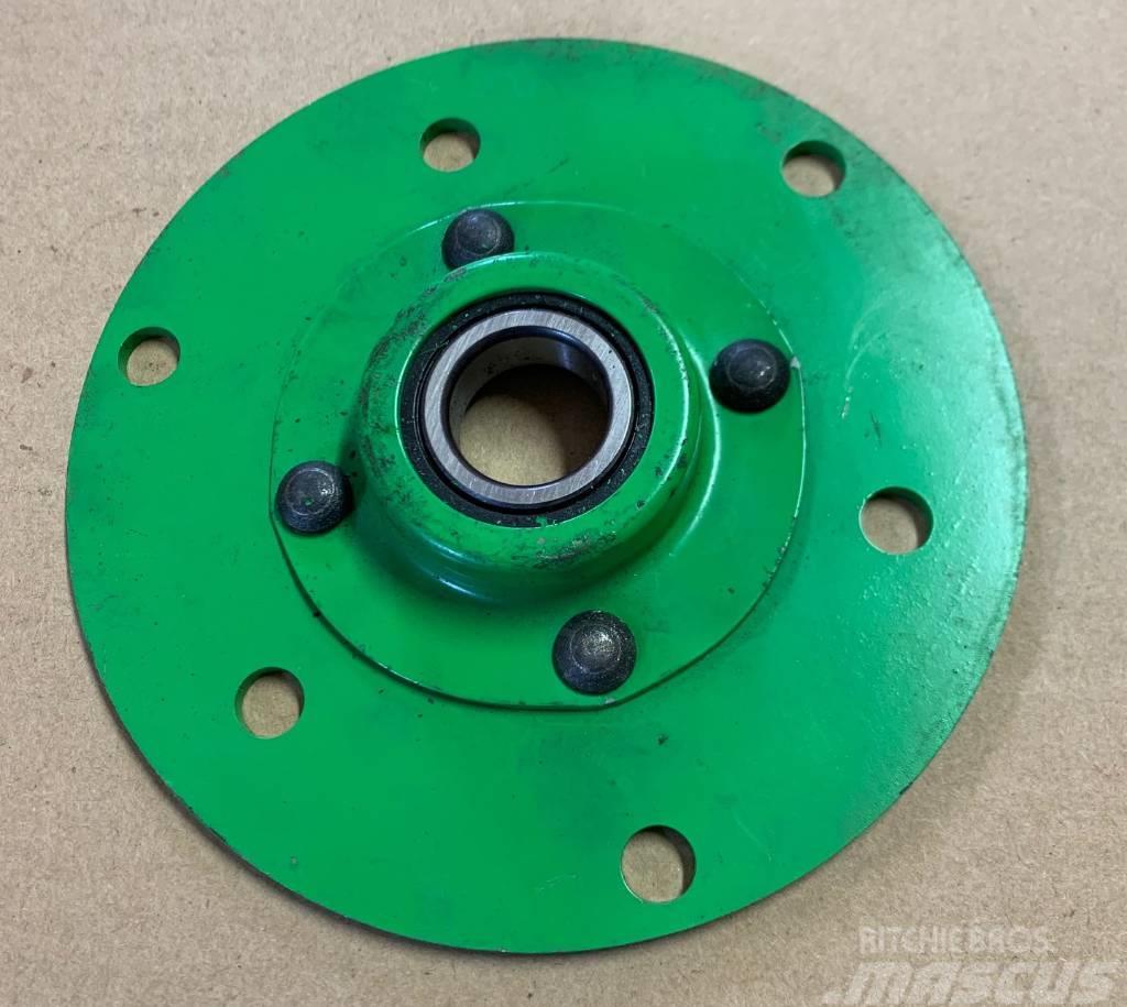 Deutz-Fahr Cutter bar bearing house with bearing 06508870 Chassis