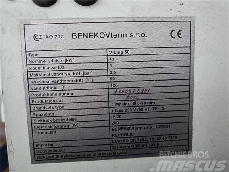  Benekov  Ling 50 med skorsten Biomasse-Kessel und Öfen