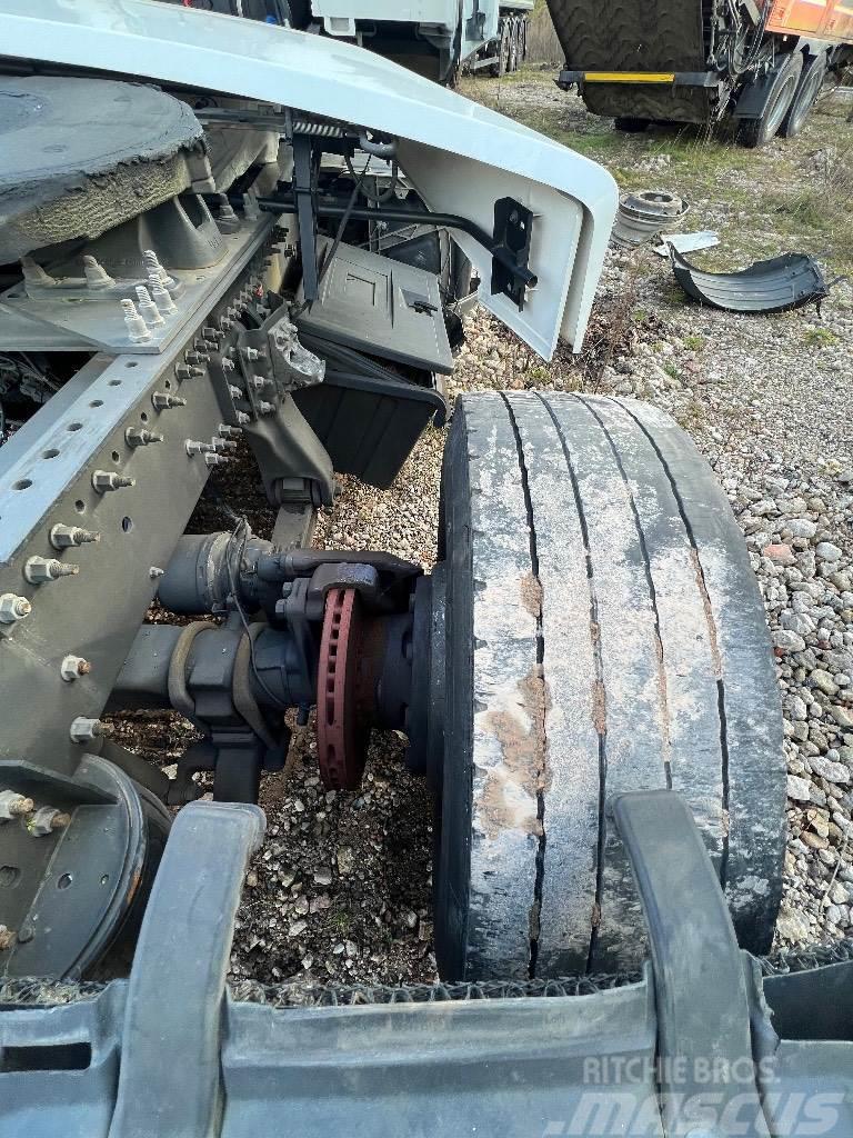 Renault T480 *ACCIDENTE*DAMAGED*UNFALL* Sattelzugmaschinen