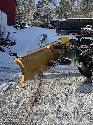 FMG plog AA300 Schneeschilde und -pflüge