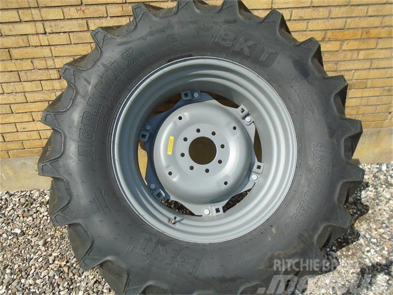 BKT 480/70 R30 Reifen