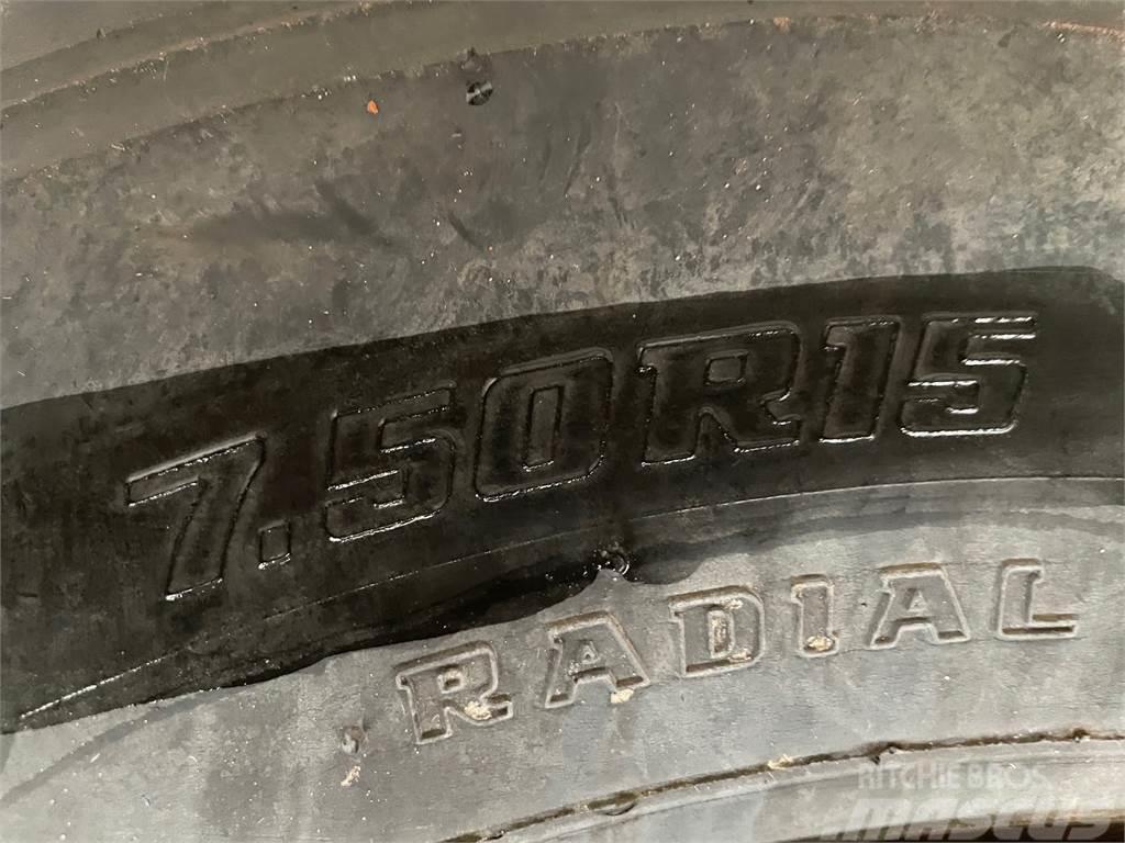  7.50XR15 Bridgestone dæk på fælg - 8 stk Reifen