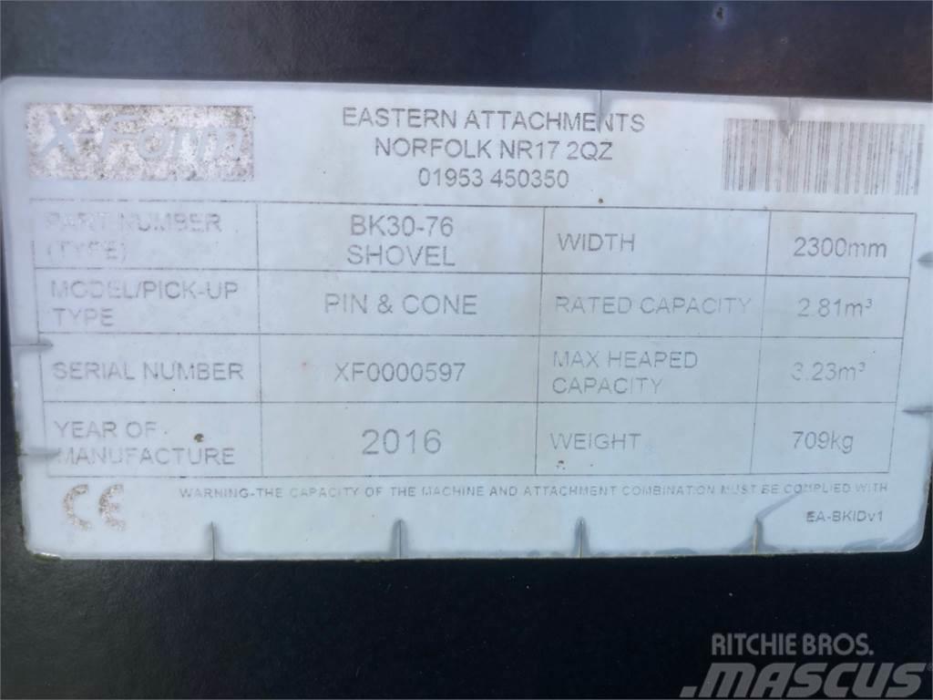  Eastern Attachments BK30-76 Schaufeln