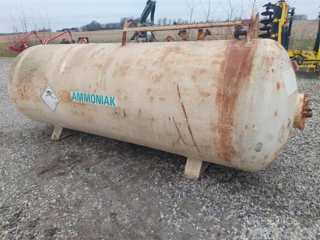 Agrodan Ammoniaktank 3200 kg Kraftstoff- und Zusatzstoffbehälter