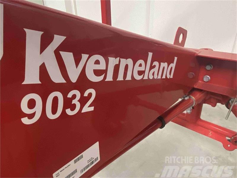 Kverneland 9032 rotorrive Kreiselheuer/-wender