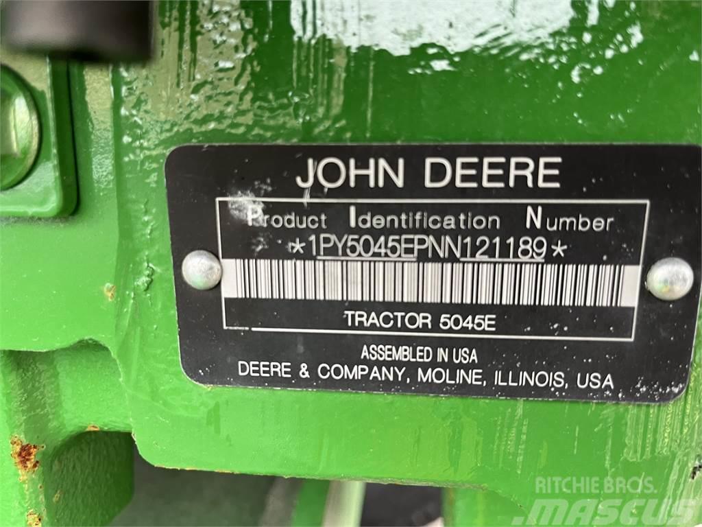 John Deere 5045E Traktoren