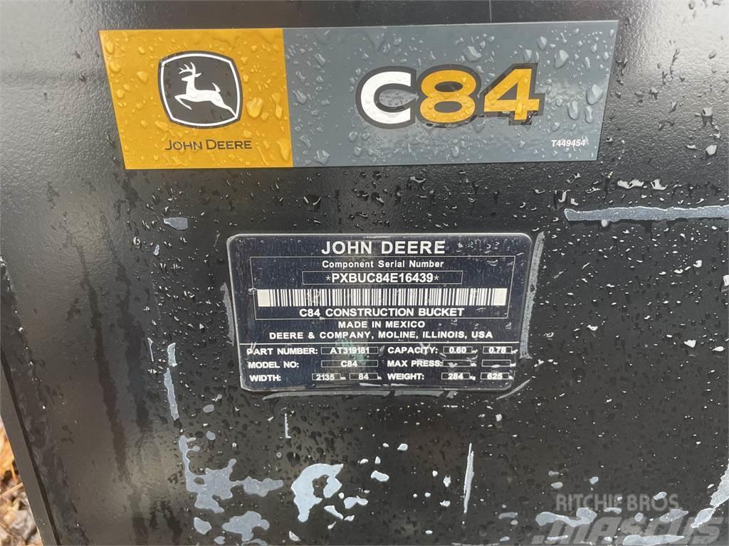 John Deere C84 Andere