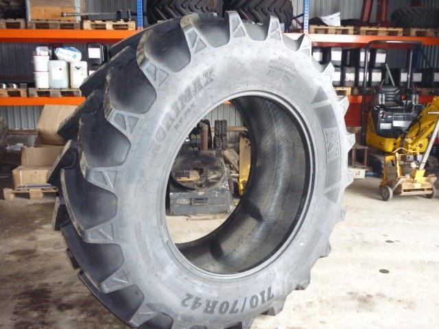 BKT 710/70R42 Reifen