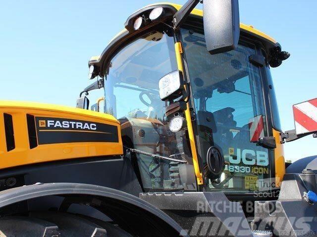 JCB Fastrac 8330 iCON Traktoren