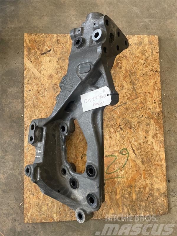 Mercedes-Benz MERCEDES FRONT FRAME A9613173428 Chassis