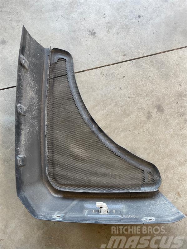 Mercedes-Benz MERCEDES COVER A9604905030 Chassis