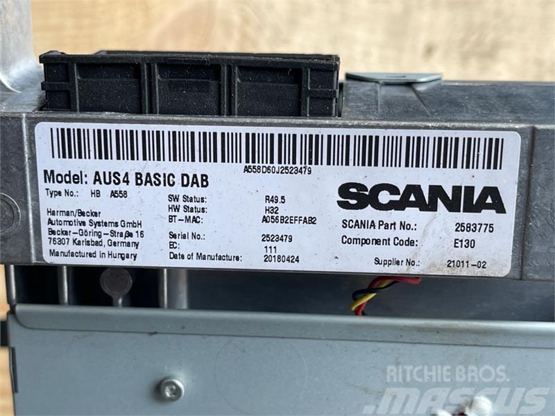 Scania  RADIO / NAVI AUS 2583775 Elektronik