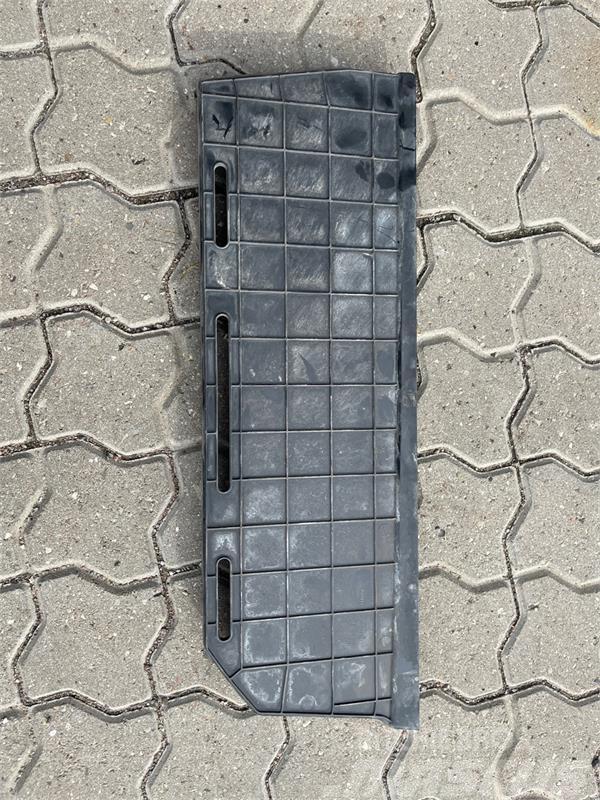 Scania SCANIA STEP PLATE 2220178 Chassis