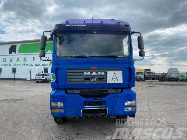 MAN TGA 26.440 6X4 for containers with crane vin 945 Kranwagen
