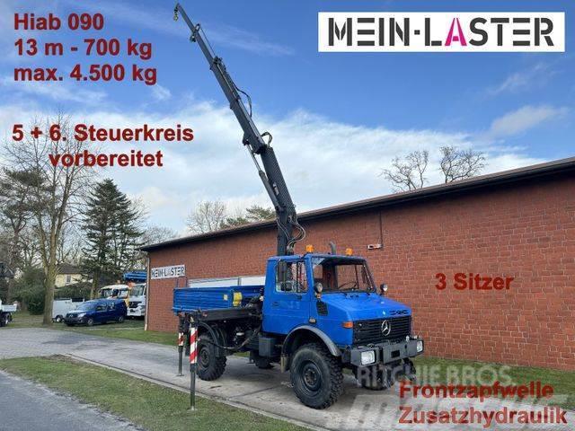 Unimog U 1250 Hiab Kran 13 m max. 4,5 t Zapfwelle Kranwagen