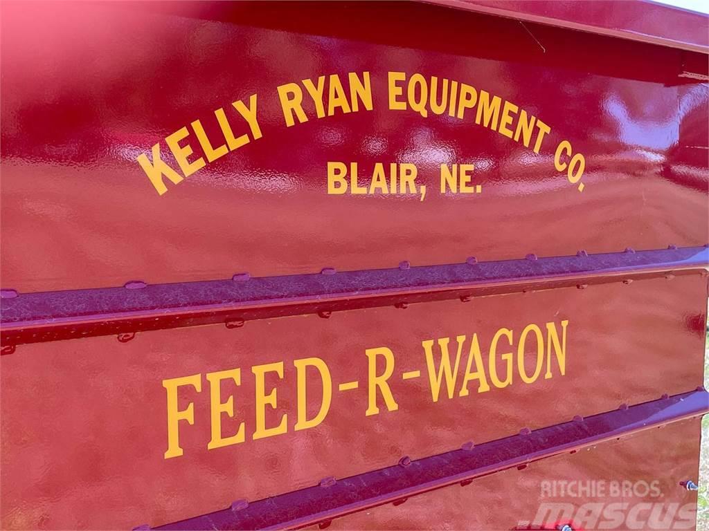 Kelly Ryan 4X10 Futtermischwagen
