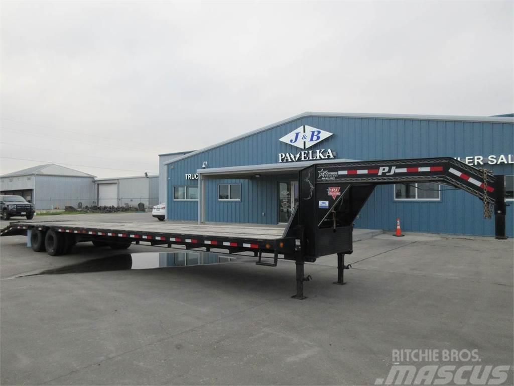 PJ Trailers 40' GOOSENECK 35'+5' DOVETAIL AND RAMPS Tieflader