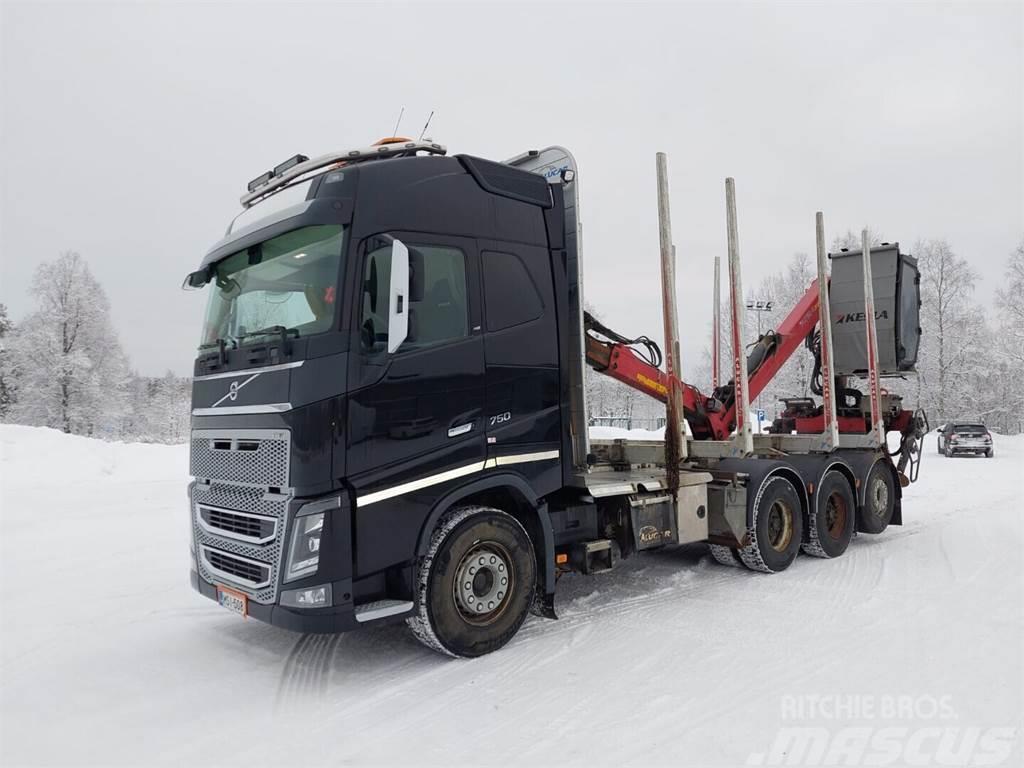 Volvo FH16 750 8x4 Holztransporter