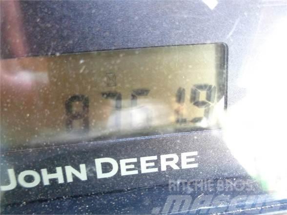 John Deere 6115D Traktoren