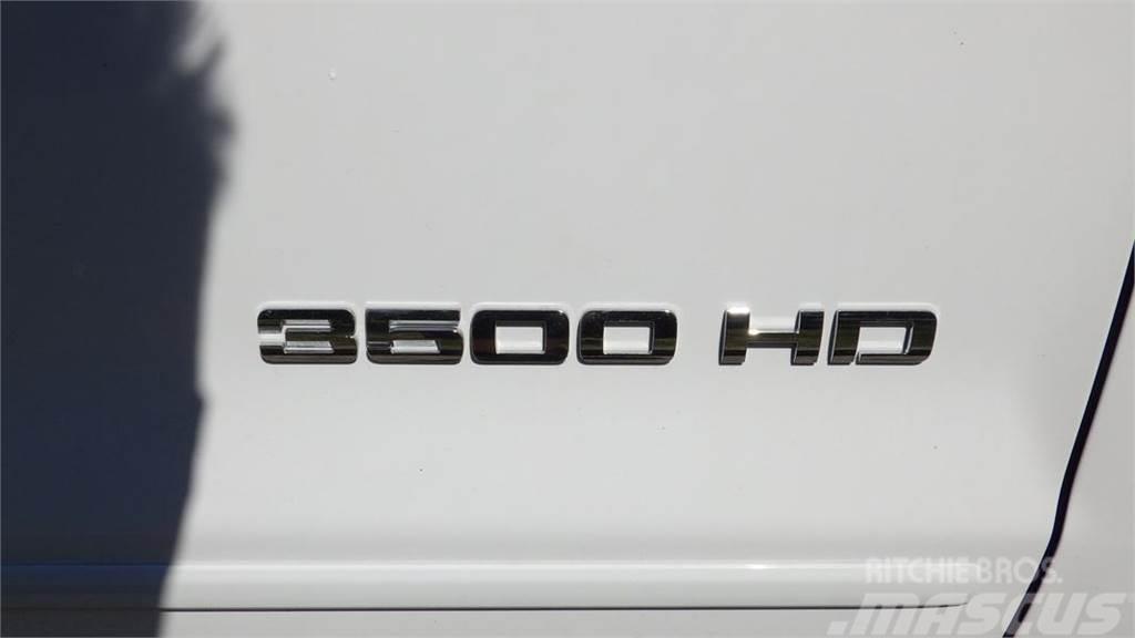 Chevrolet Silverado 3500HD Pritschenwagen/Pritschenwagen mit Seitenklappe