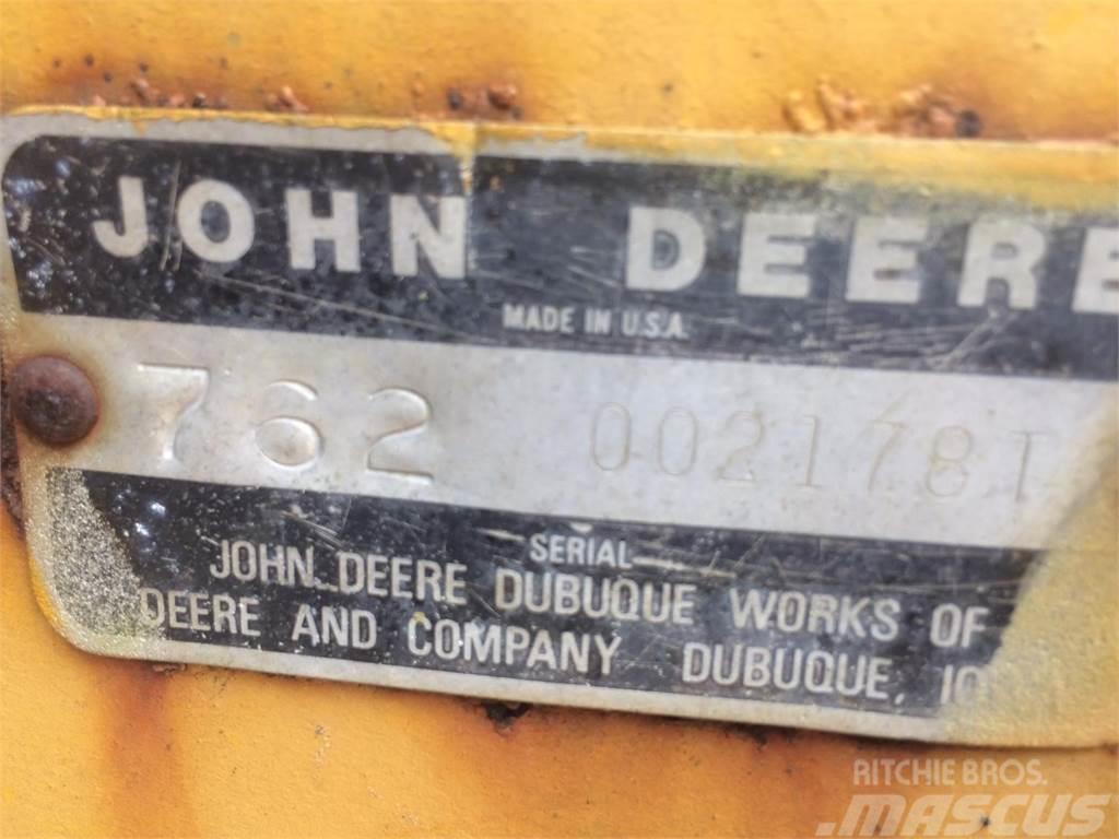 John Deere 762 Schaber