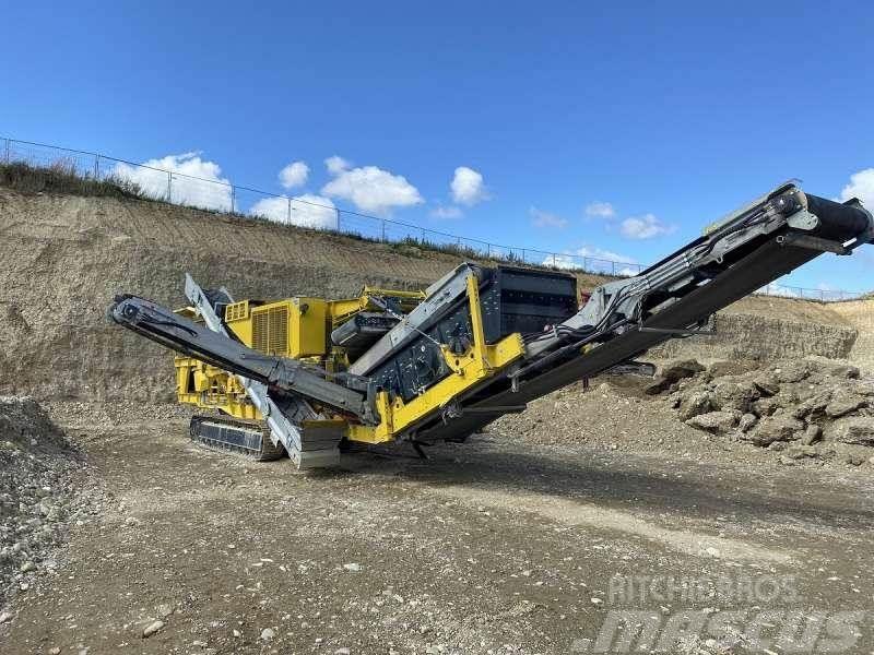 Keestrack A PERCUSSION R5 OVERBAND CRIBLE EMBARQUE MACHINE S Pulverisierer