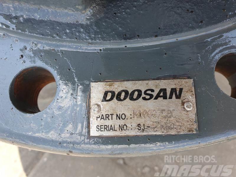 Doosan DX 480 K1000758C Chassis