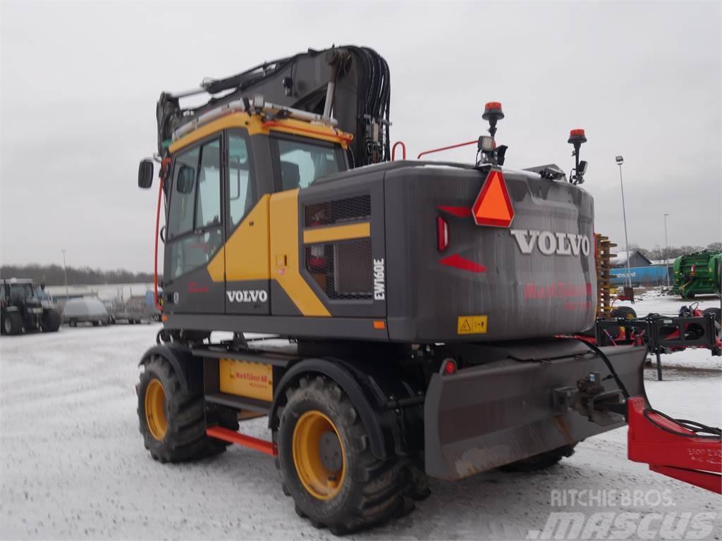 Volvo L120C Sidoluckor Chassis