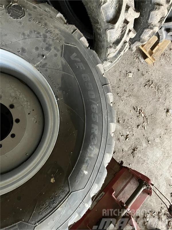 Michelin Trailxbib VF650/65x30,5 Nye dæk der sidder på fælg Reifen