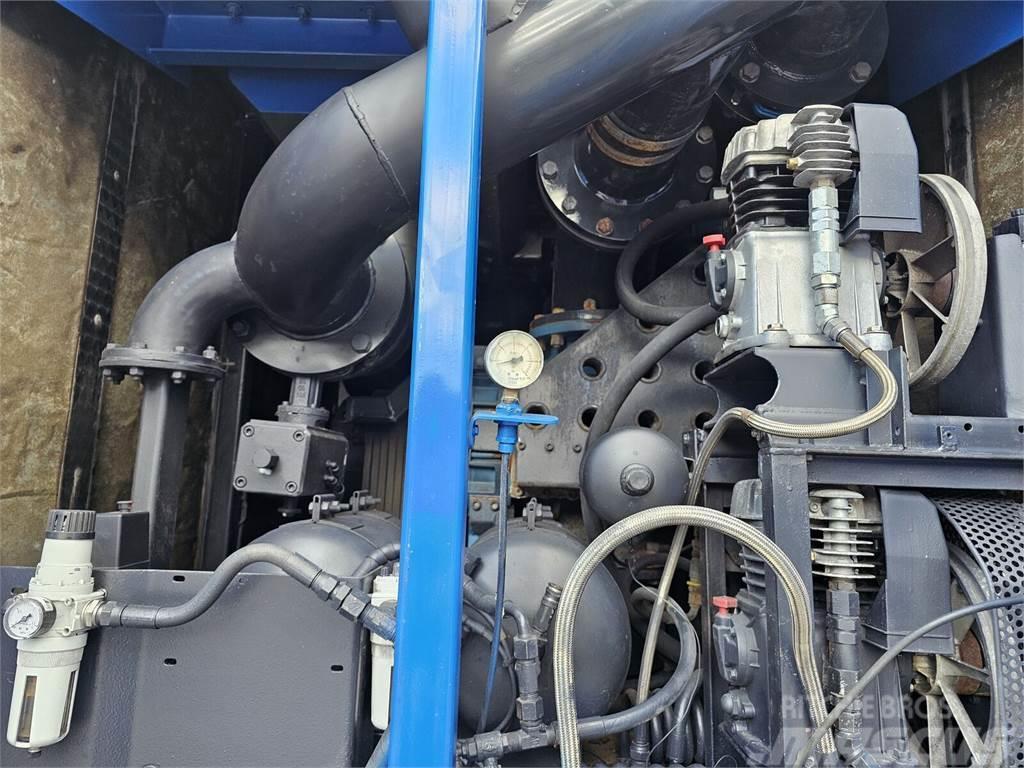 MAN TGS 35.400 Saugbagger KAISER MORO Vacuum suction - Saug- und Druckwagen