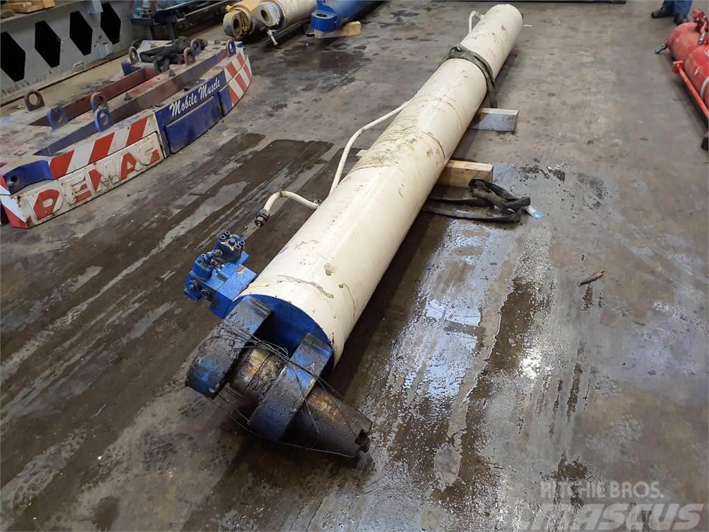 Terex Demag Demag HC 340 boom cylinder Kran-Teile und Zubehör