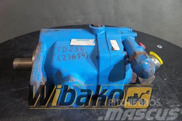 Vickers Hydraulic pump Vickers PVB15RSG21 430452021901 Bulldozer