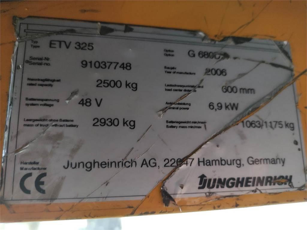 Jungheinrich ETV325 Schubmaststapler